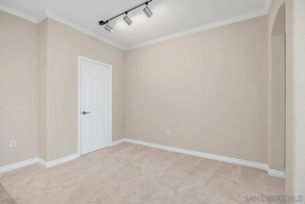 4165 Executive F304 Property Photo 10