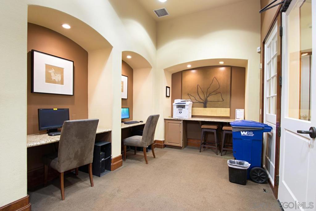 4165 Executive F304 Property Photo 28