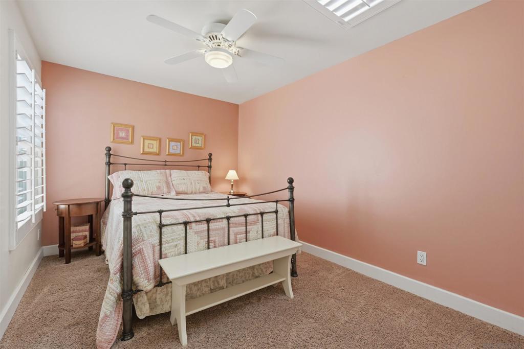 4652 Cass St Property Photo 20