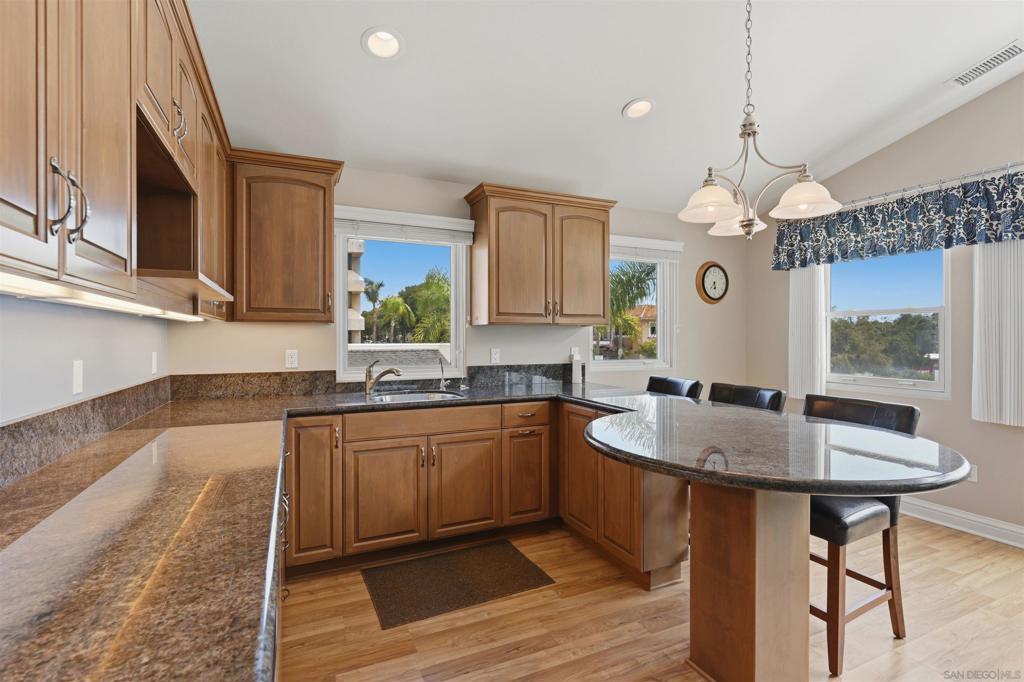 4652 Cass St Property Photo 41
