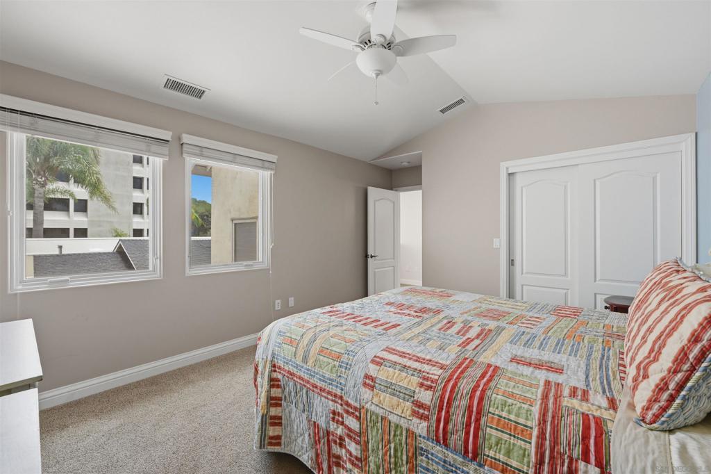 4652 Cass St Property Photo 47