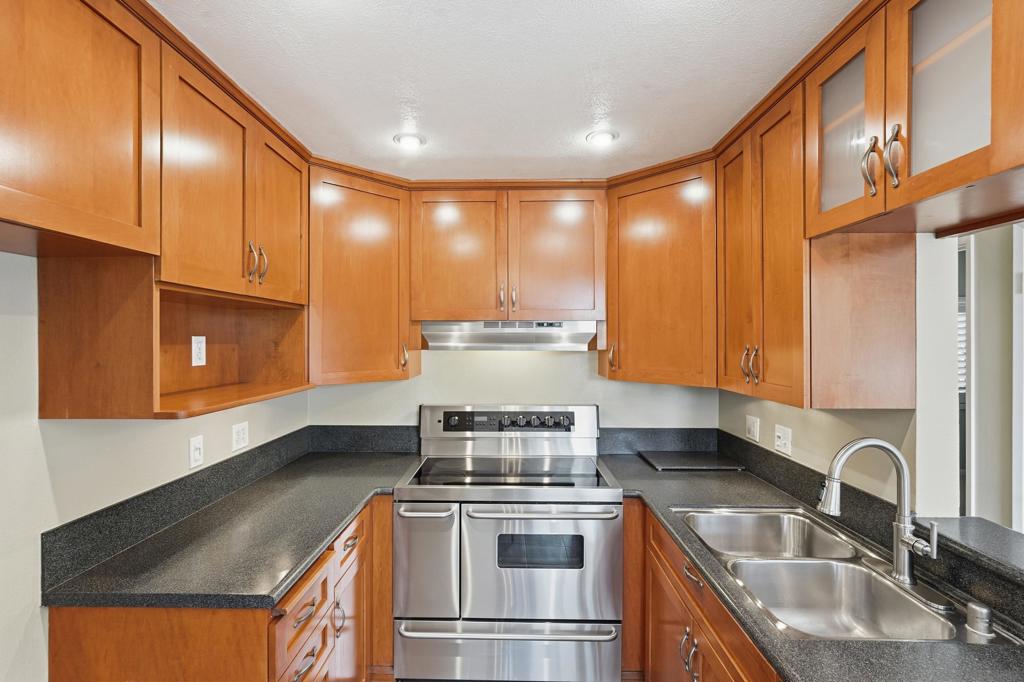 4435 Nobel Dr 2 Property Photo 5