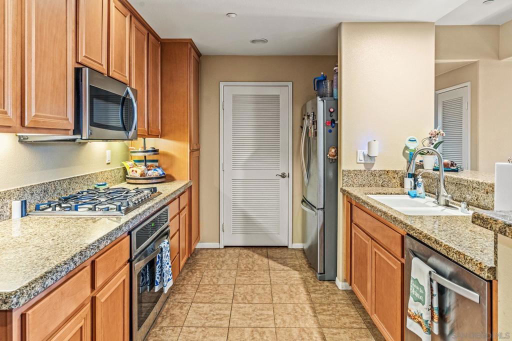 14 Via Montisi Property Photo 10