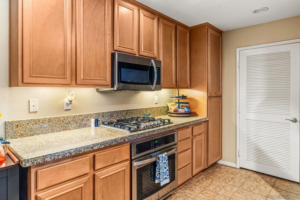 14 Via Montisi Property Photo 11