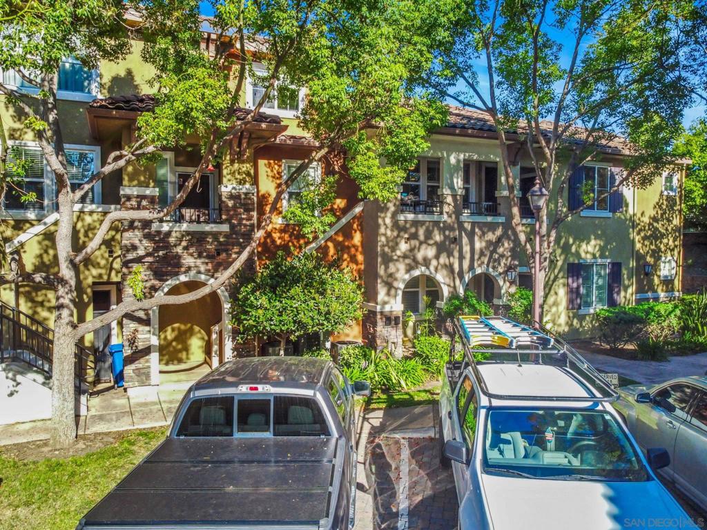14 Via Montisi Property Photo 22