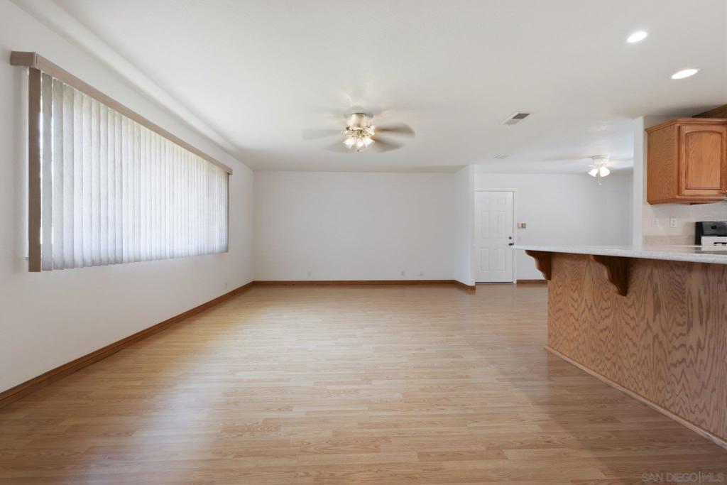12175 Gay Rio Dr Property Photo 9