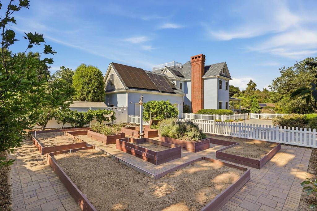 14400 Midland Property Photo