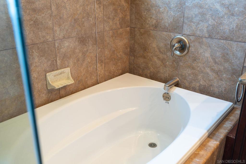 5833 San Rafael Rd Property Photo 27