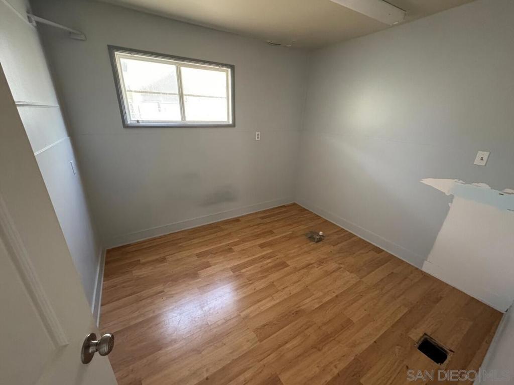 7854 Golden Avenue Property Photo 6