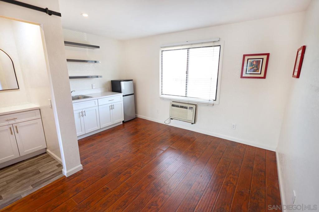 9966 Dolores Property Photo 8