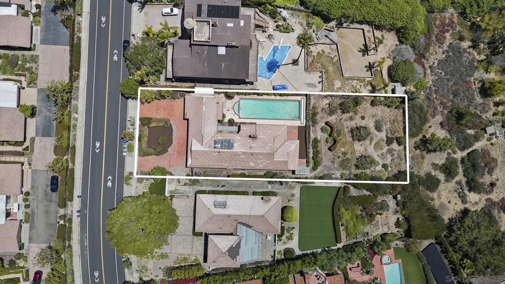 6432 Cardeno Dr Property Photo 17