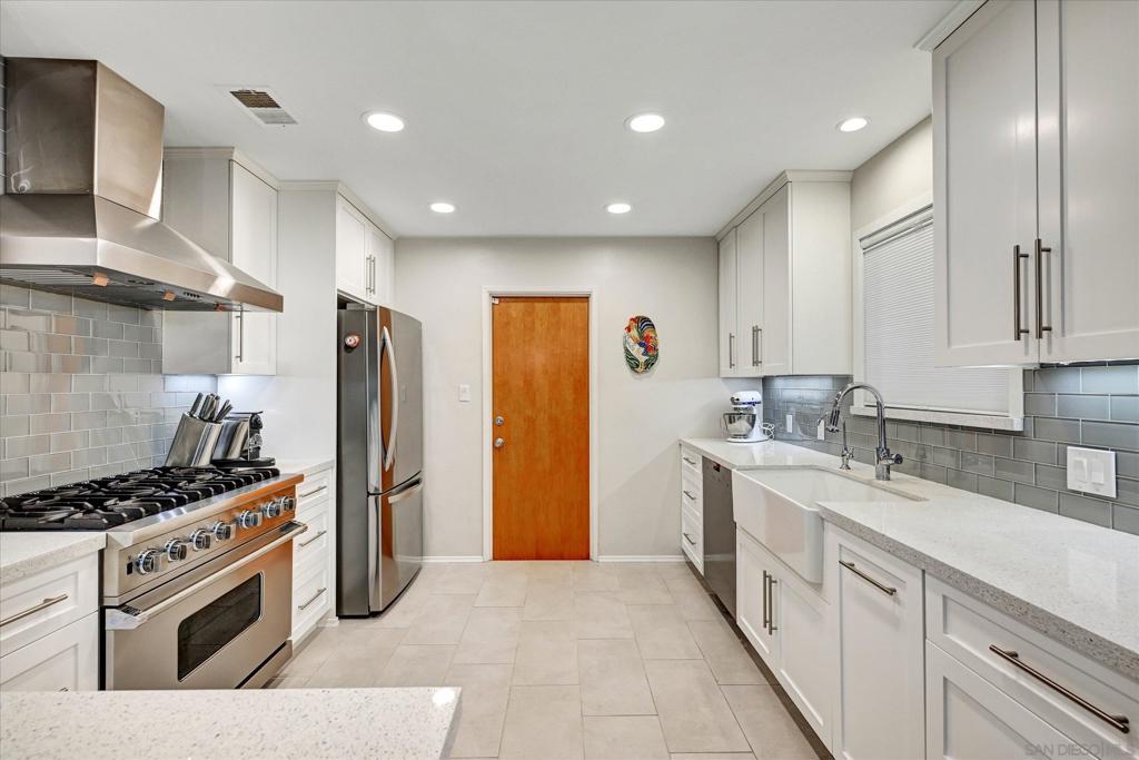 8055 Cinnabar Dr Property Photo 1