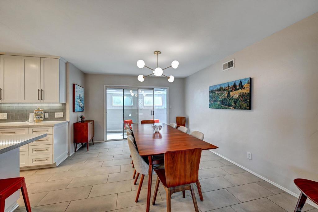 8055 Cinnabar Dr Property Photo 7