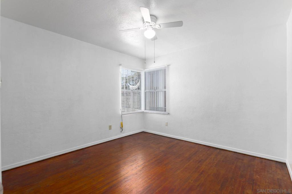 5359 Redwood St Property Photo 15
