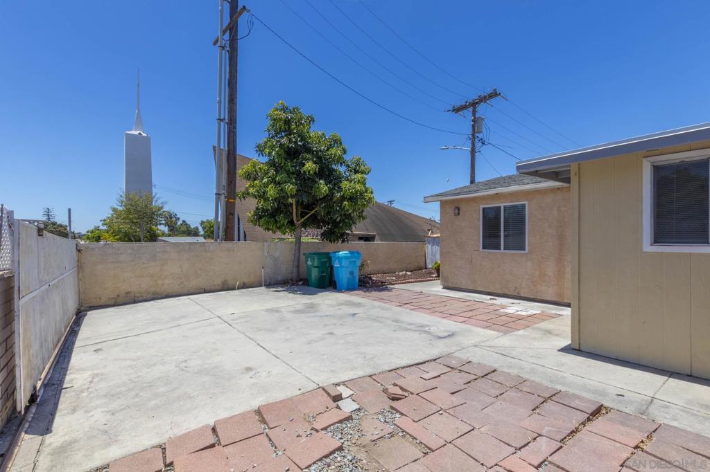 5359 Redwood St Property Photo 33