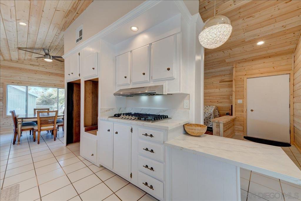 7438 Kickin Horse Property Photo 15