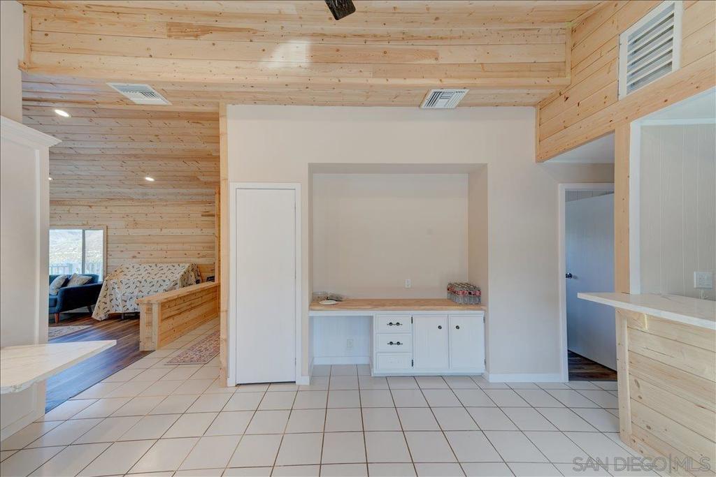7438 Kickin Horse Property Photo 16