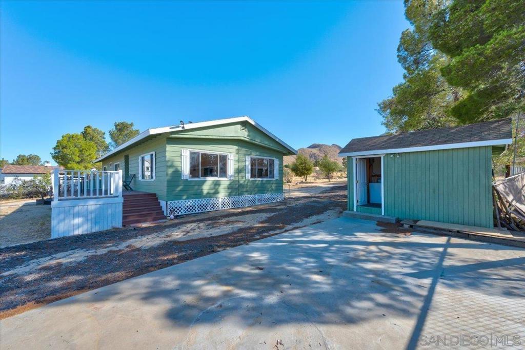 7438 Kickin Horse Property Photo 24