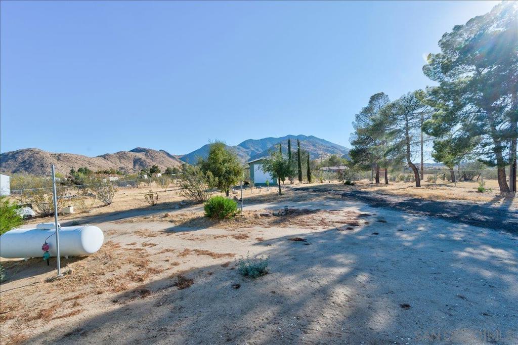 7438 Kickin Horse Property Photo 27