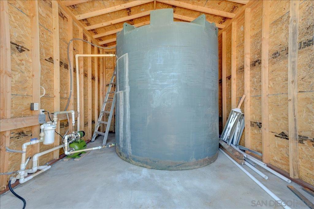 7438 Kickin Horse Property Photo 28