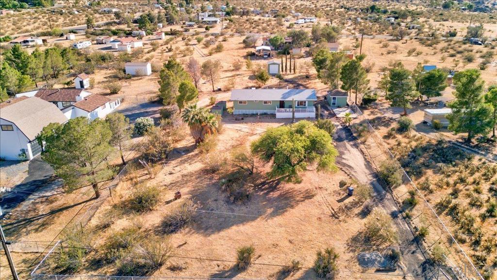 7438 Kickin Horse Property Photo 33