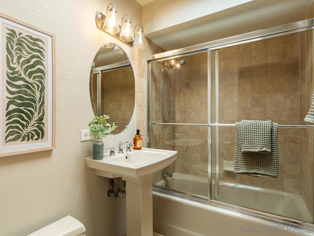 917 Torrance 19 Property Photo 27