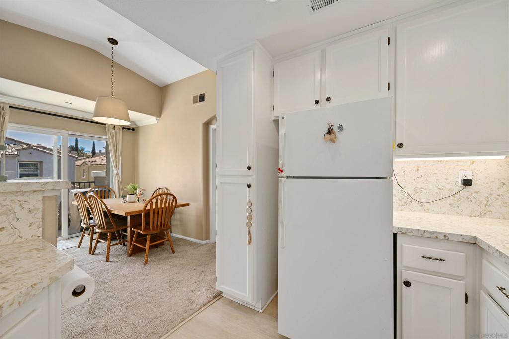 254 Aurora Property Photo 5