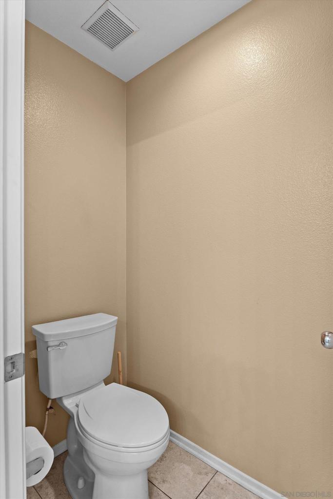 41985 Davenport C Property Photo 24