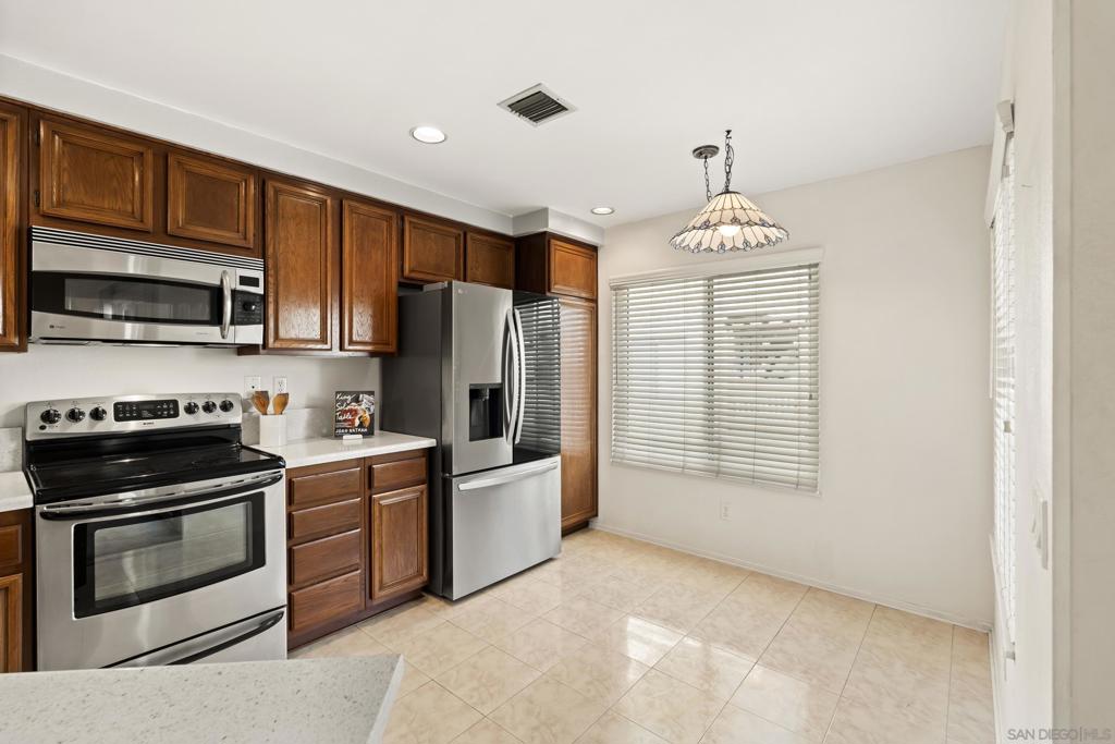 9345 Lake Murray Blvd C Property Photo 11
