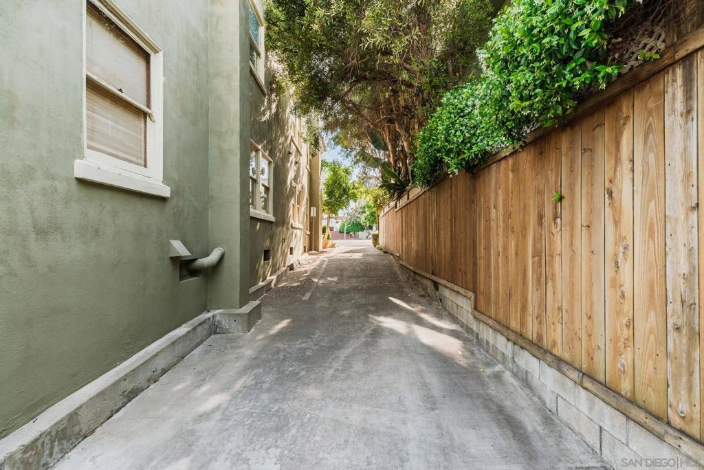 3446 Park Property Photo 17