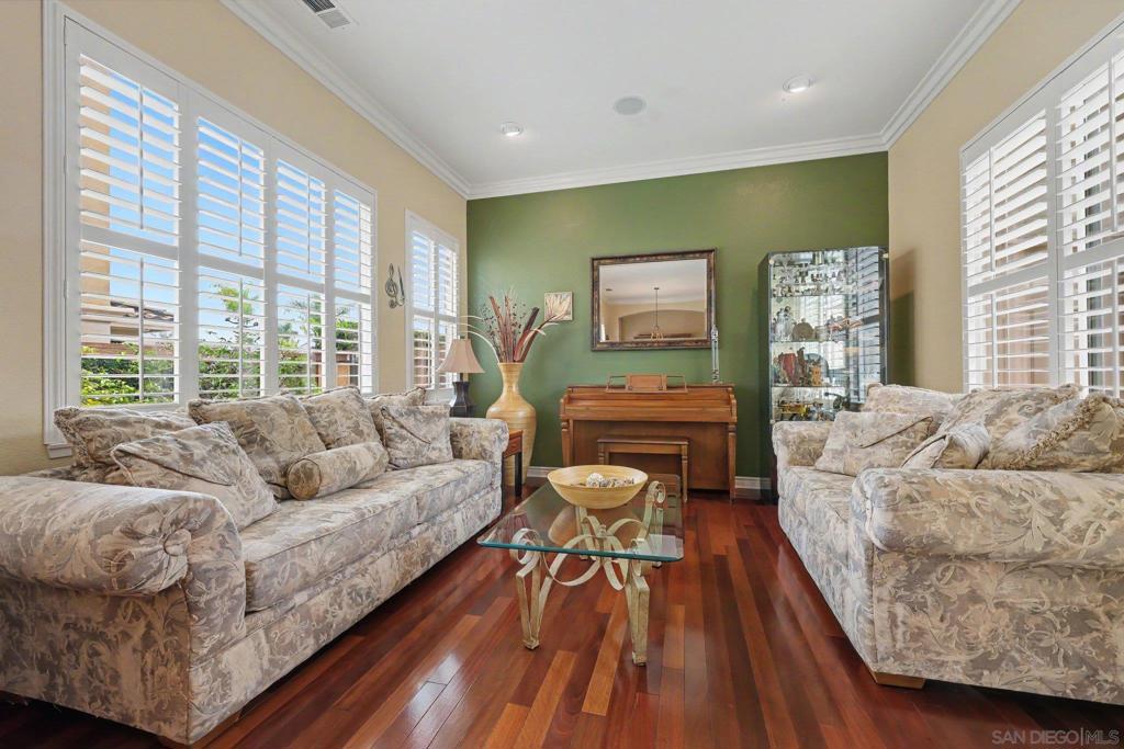 749 Crooked Path Pl Property Photo 6