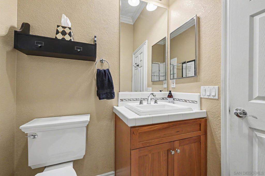 749 Crooked Path Pl Property Photo 49