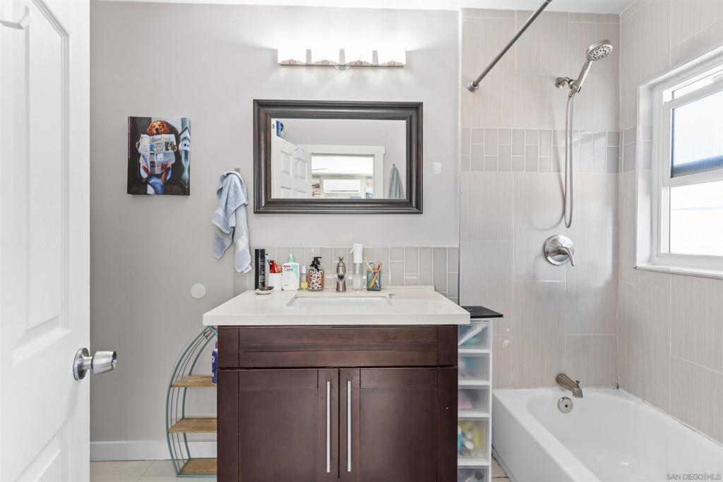 5109 Alumni Pl Property Photo 2