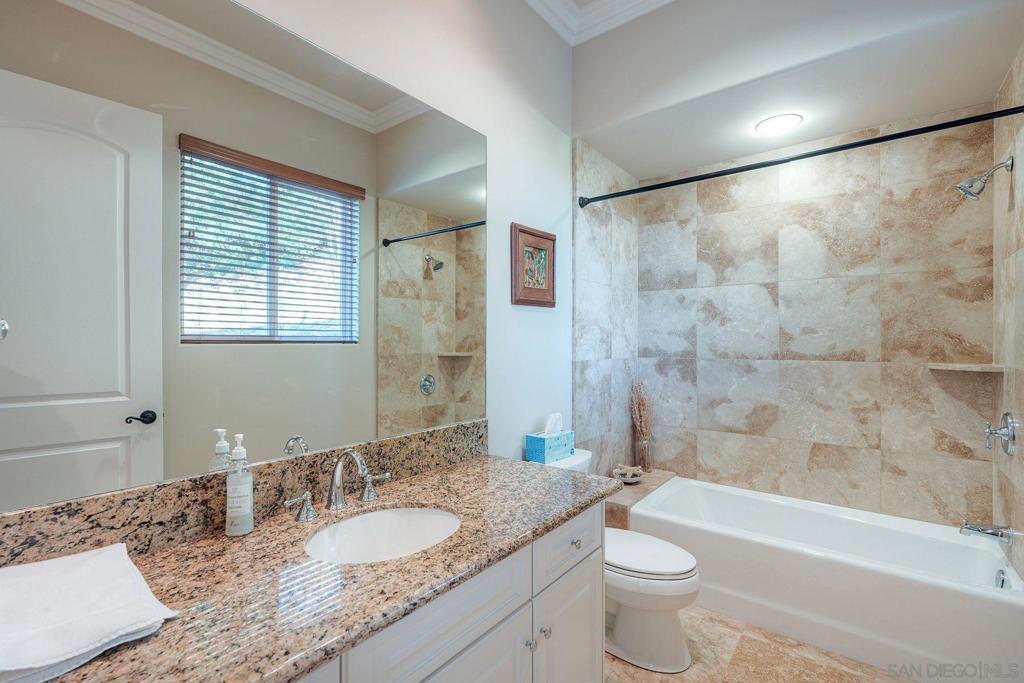30388 Castlecrest Property Photo 22