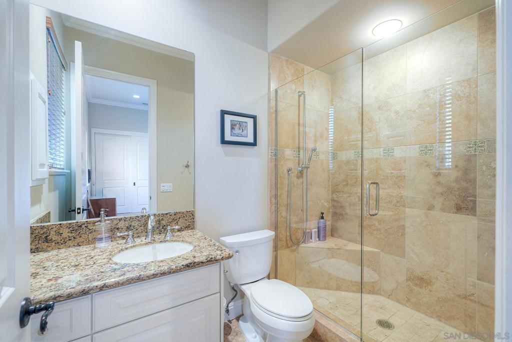 30388 Castlecrest Property Photo 29