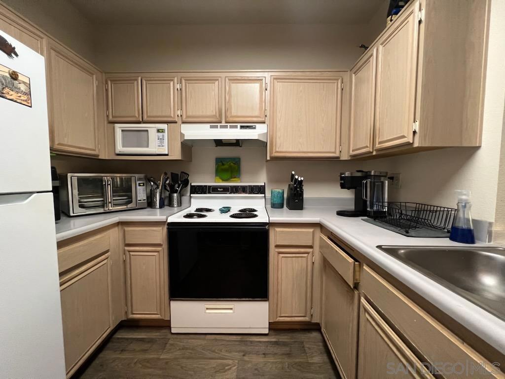 260015535SD Property Photo 8