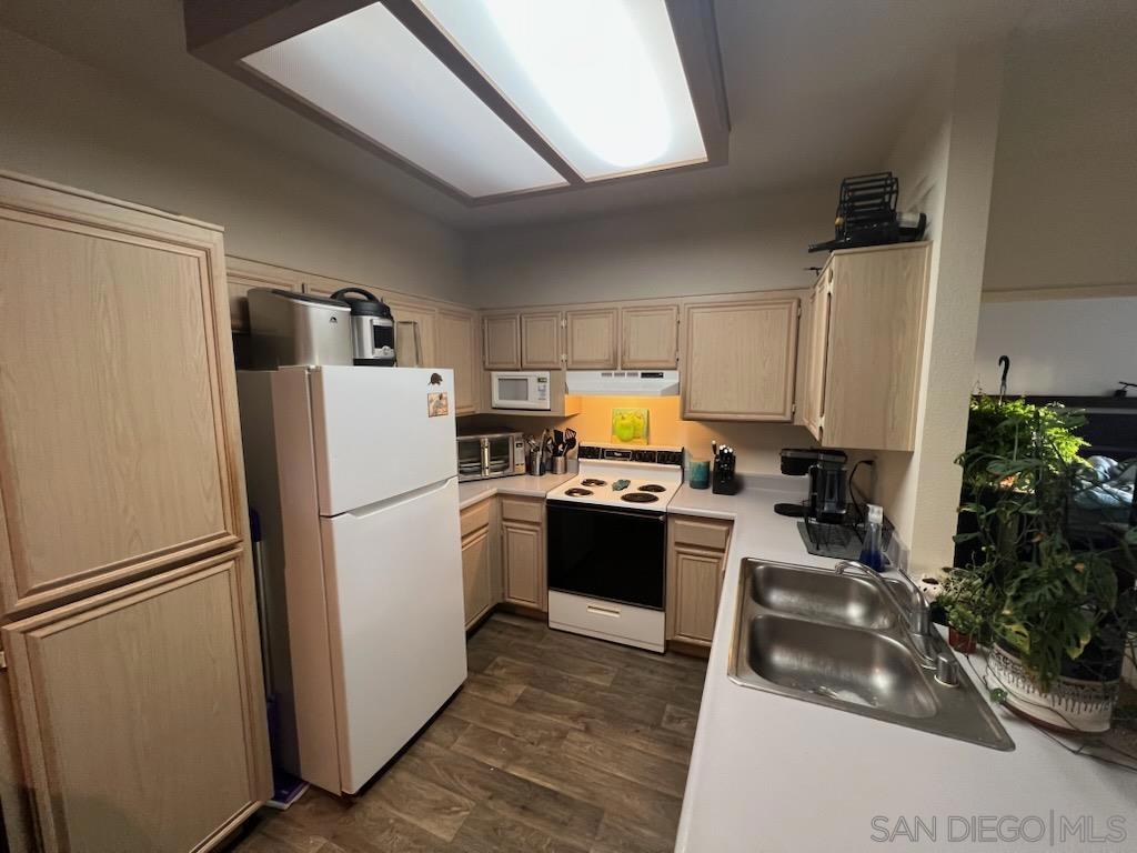 260015535SD Property Photo 10