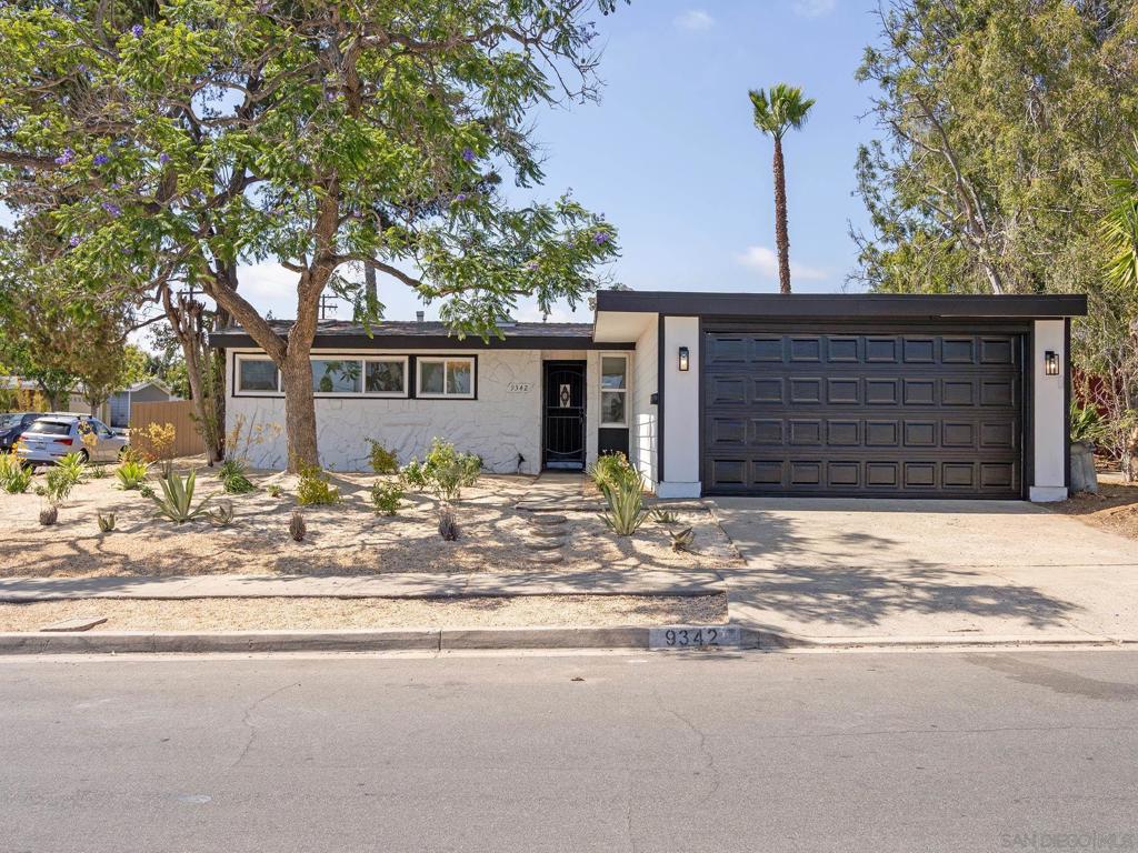 9342 Fermi Ave Property Photo 1
