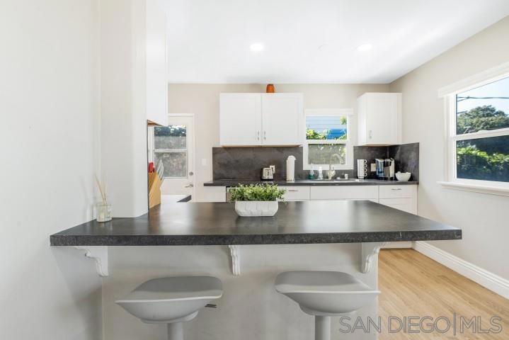 1735 Froude St Property Photo 11