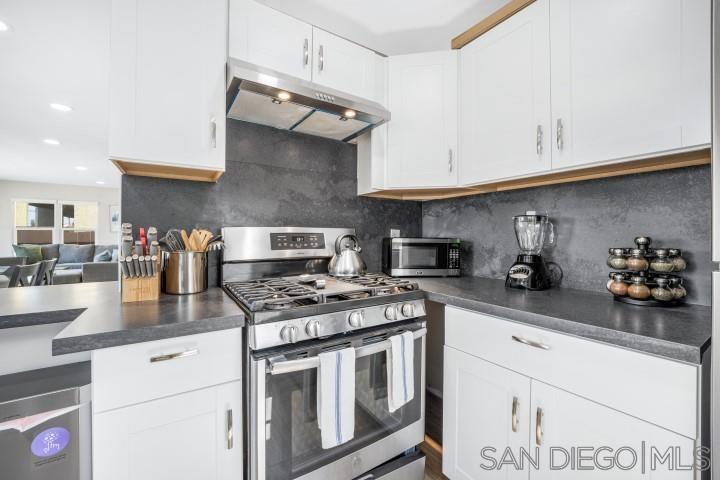 1735 Froude St Property Photo 14