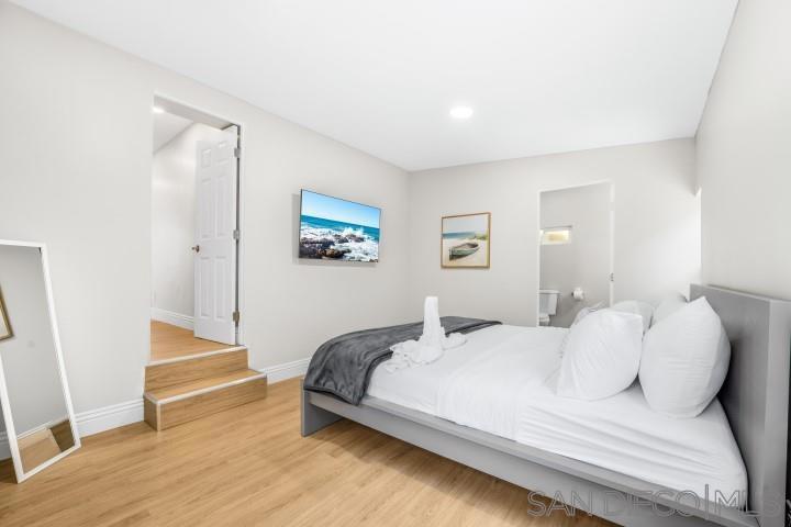 1735 Froude St Property Photo 18
