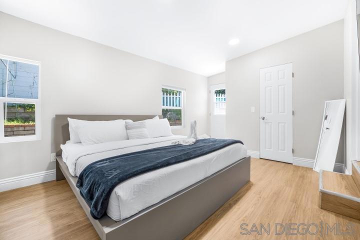 1735 Froude St Property Photo 19