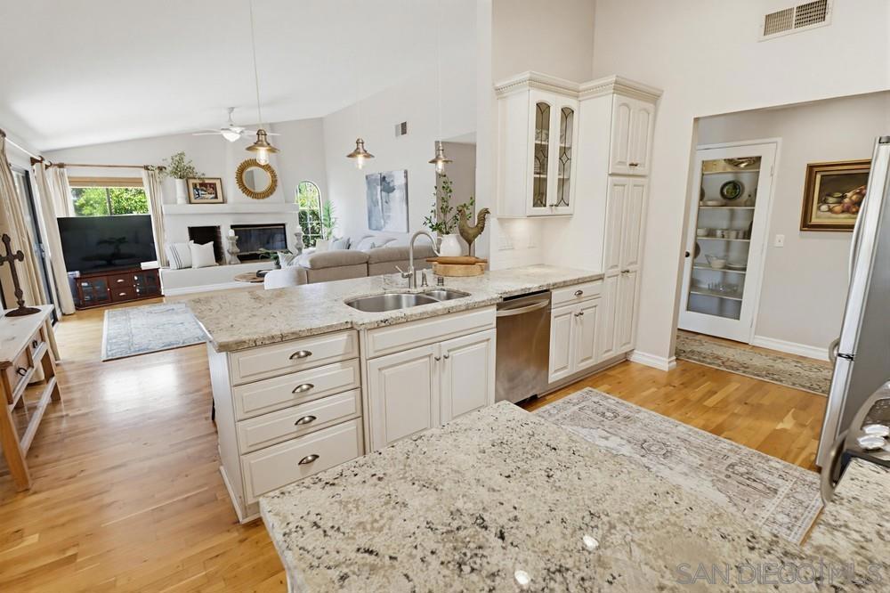 2577 Camino Narciso Property Photo 1