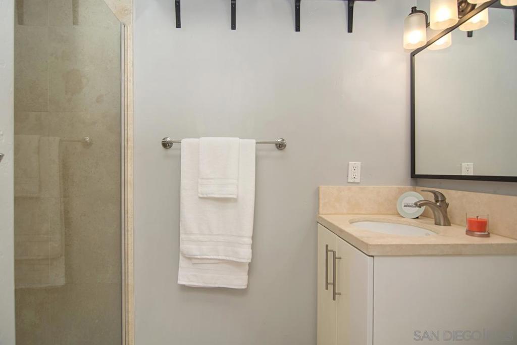 2913 A Property Photo 11