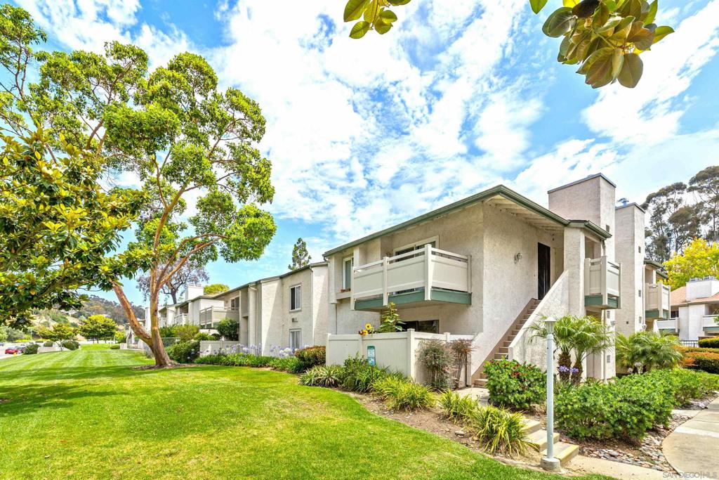 8811 Gilman Dr H Property Photo 12