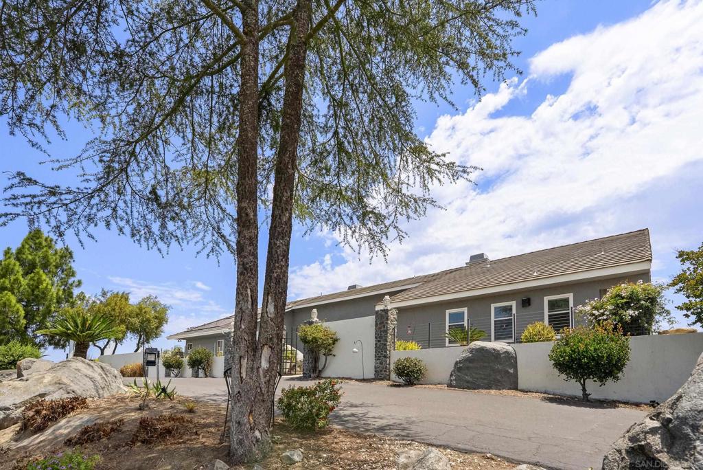 28455 Meadow Mesa Property Photo 4