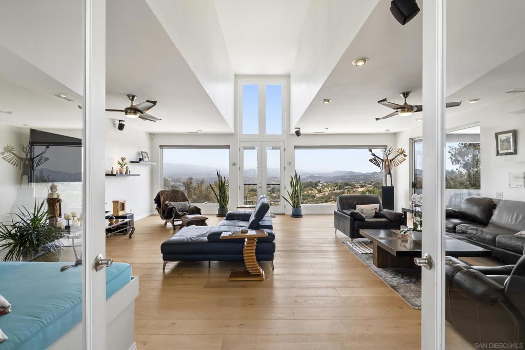 28455 Meadow Mesa Property Photo 14