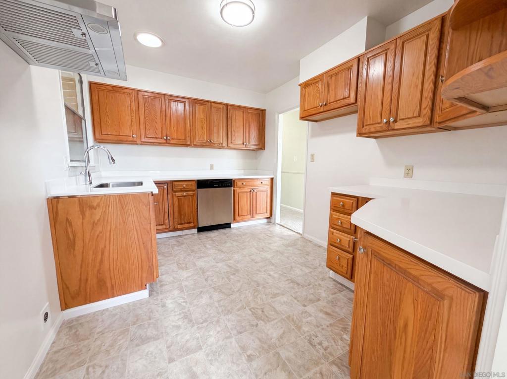 625 Woodlawn Property Photo 2