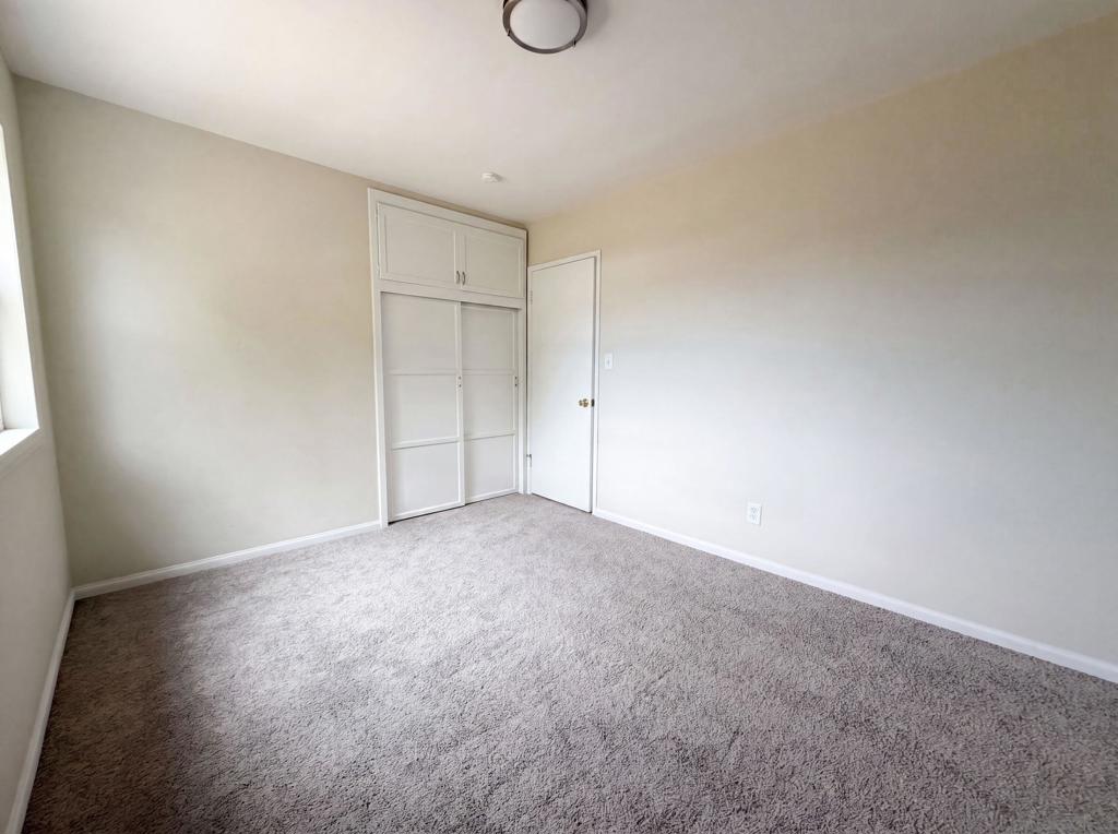625 Woodlawn Property Photo 10