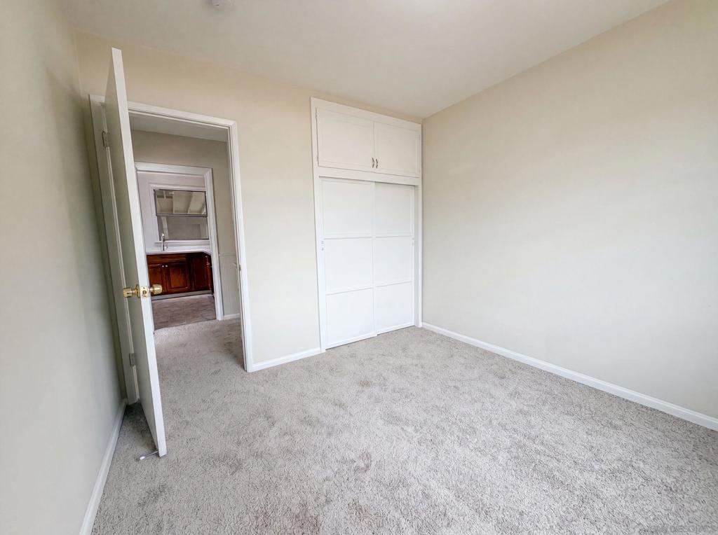 625 Woodlawn Property Photo 14